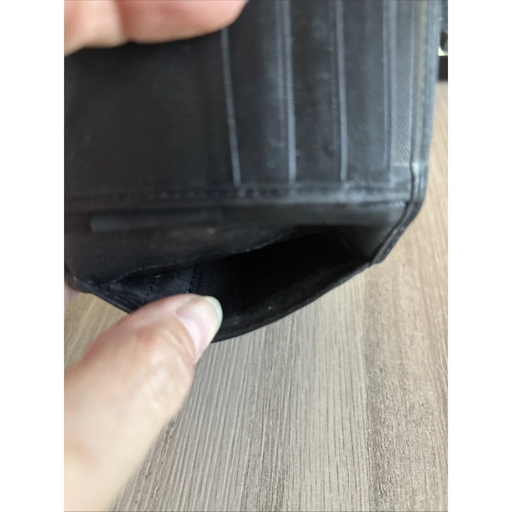 TUMI Black Leather Double Billfold Wallet‎ with 6 Card Pockets